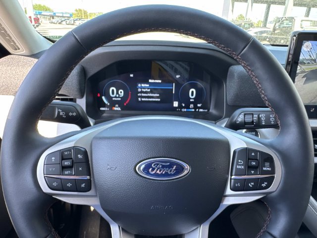 New 2026 Ford Explorer Active w/ Active Comfort Package RWD image 26