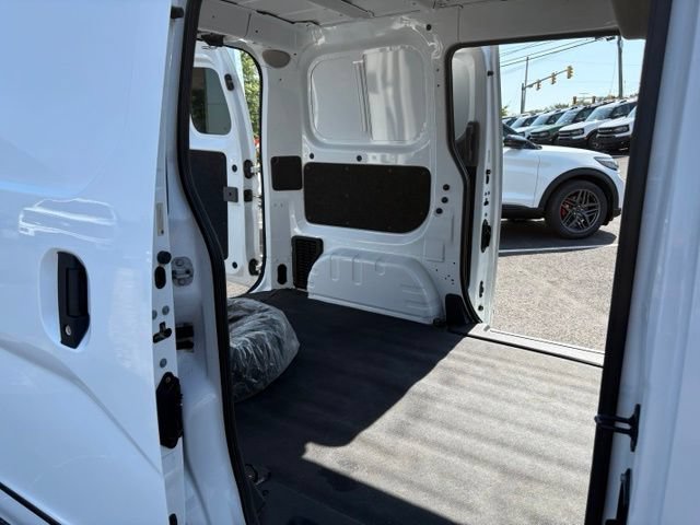Used 2015 Nissan NV200 SV w/ Technology Package FWD image 24