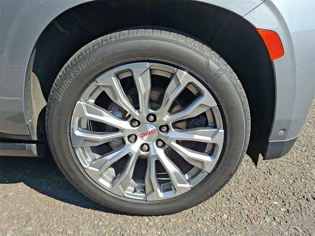 Certified 2023 GMC Yukon Denali w/ Denali Reserve Package image 8