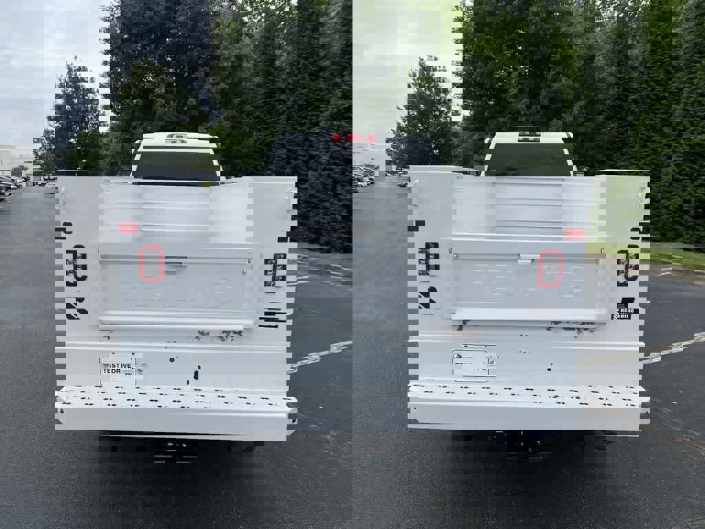 New 2024 GMC Sierra 3500 Pro w/ Convenience Package image 11