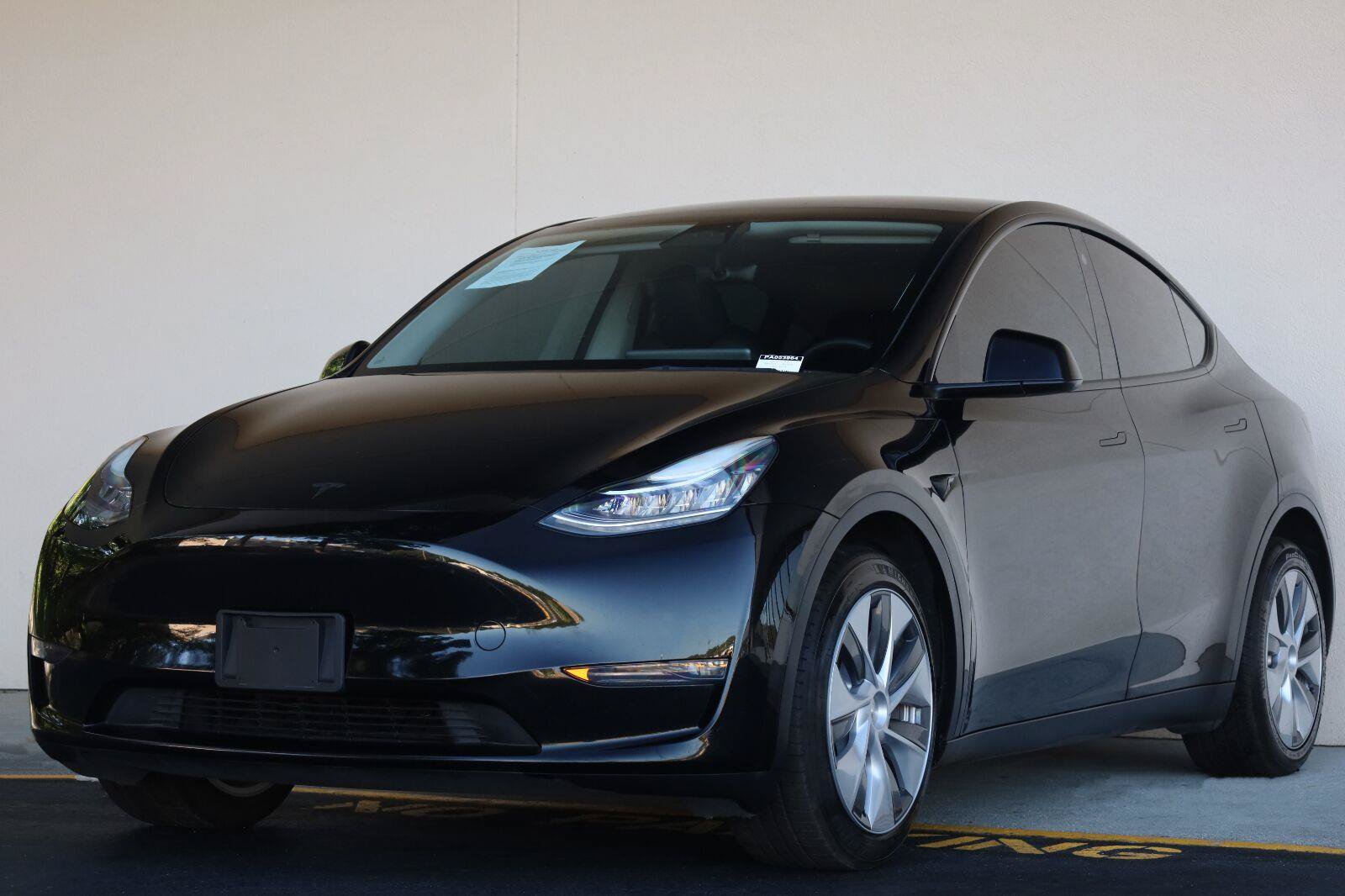 Used 2023 Tesla Model Y Long Range AWD/4WD image 5