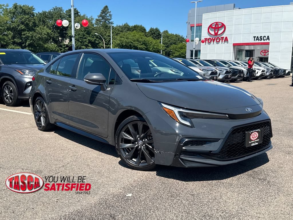 Used 2023 Toyota Corolla SE w/ SE Premium Package