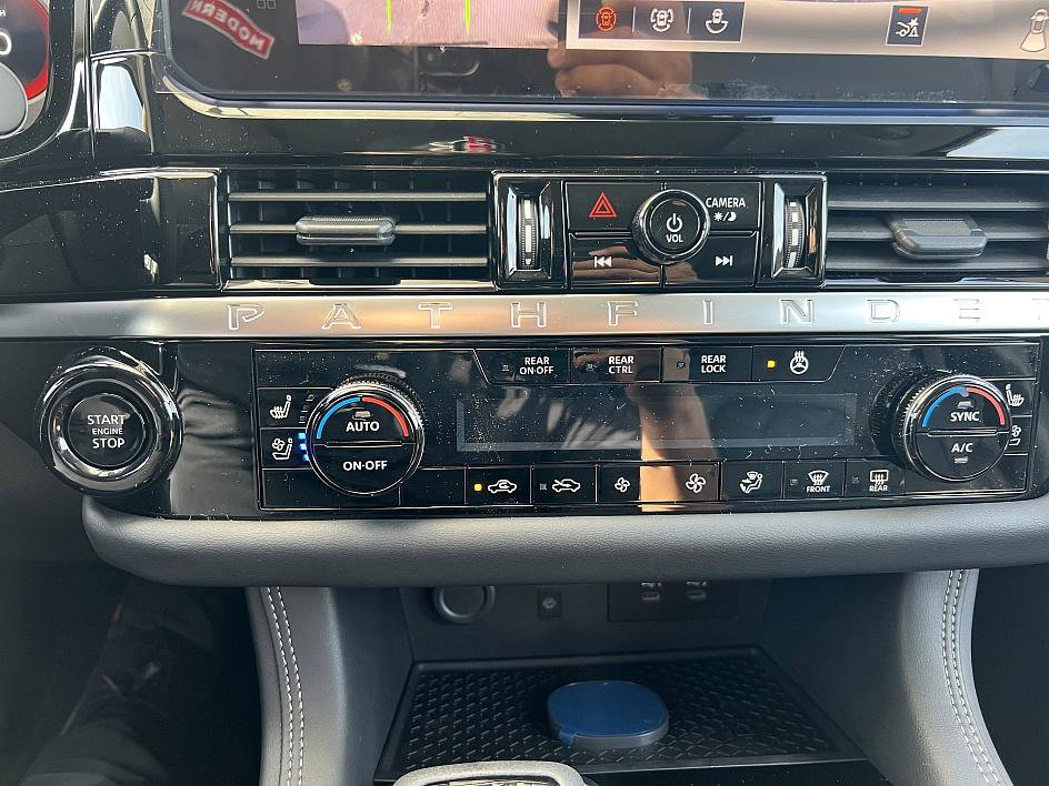 New 2026 Nissan Pathfinder Platinum image 16