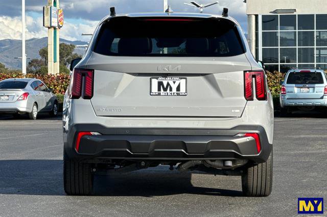 Used 2024 Kia Sorento SX image 5