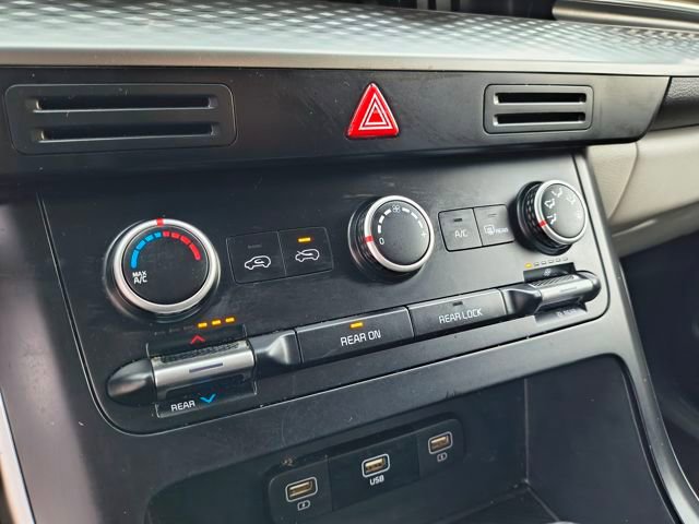 Certified 2024 Kia Carnival LX image 20