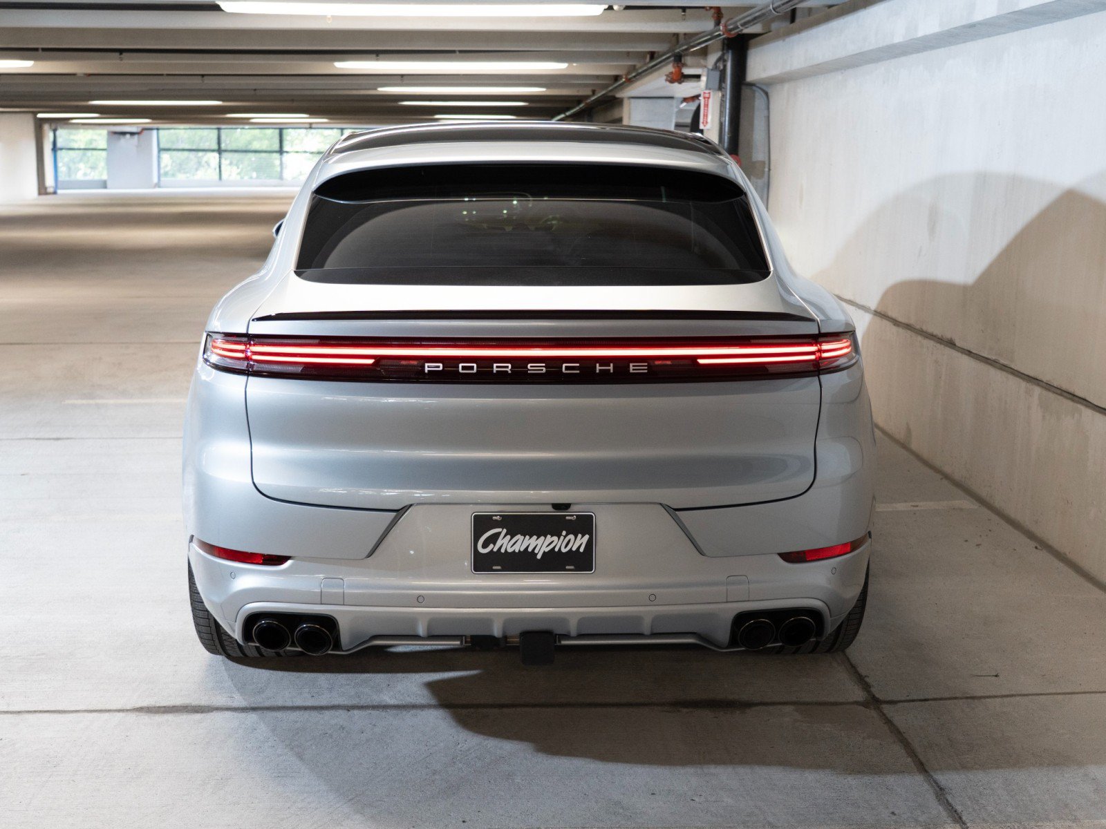 Certified 2024 Porsche Cayenne GTS AWD/4WD image 10