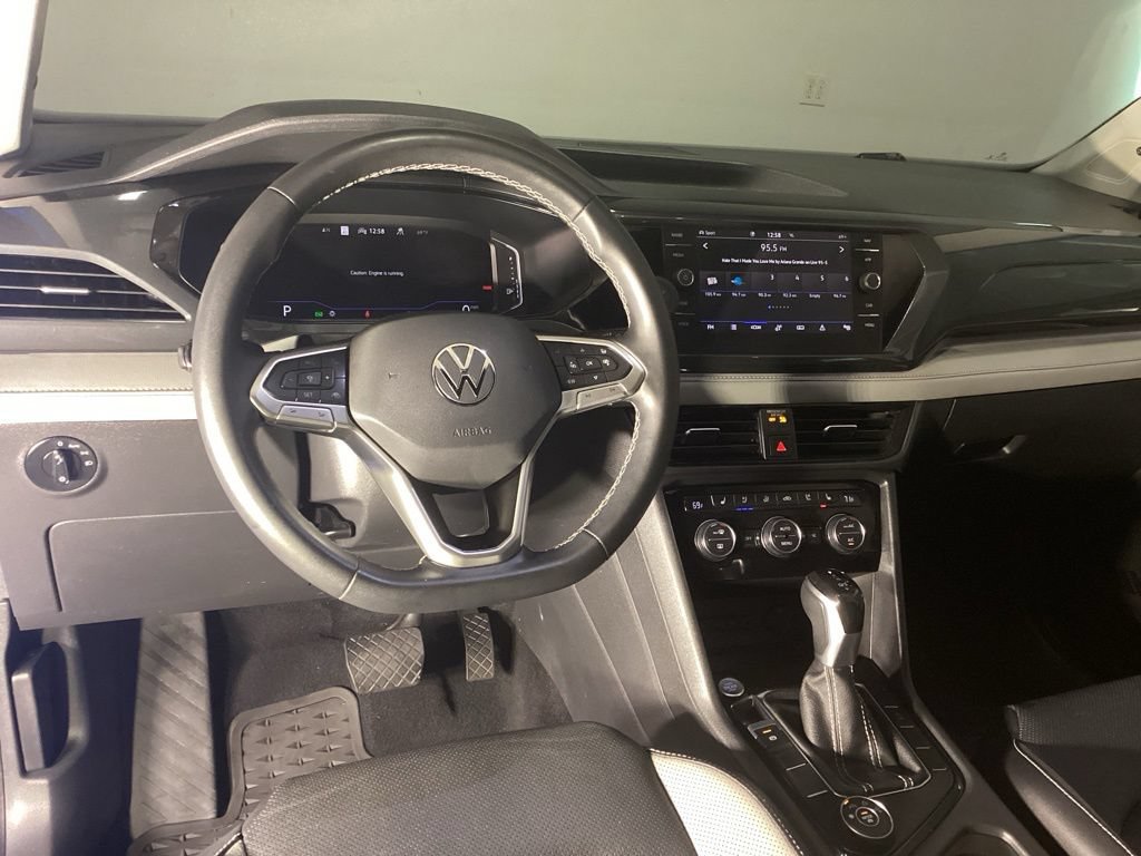 Used 2022 Volkswagen Taos SEL AWD/4WD image 11