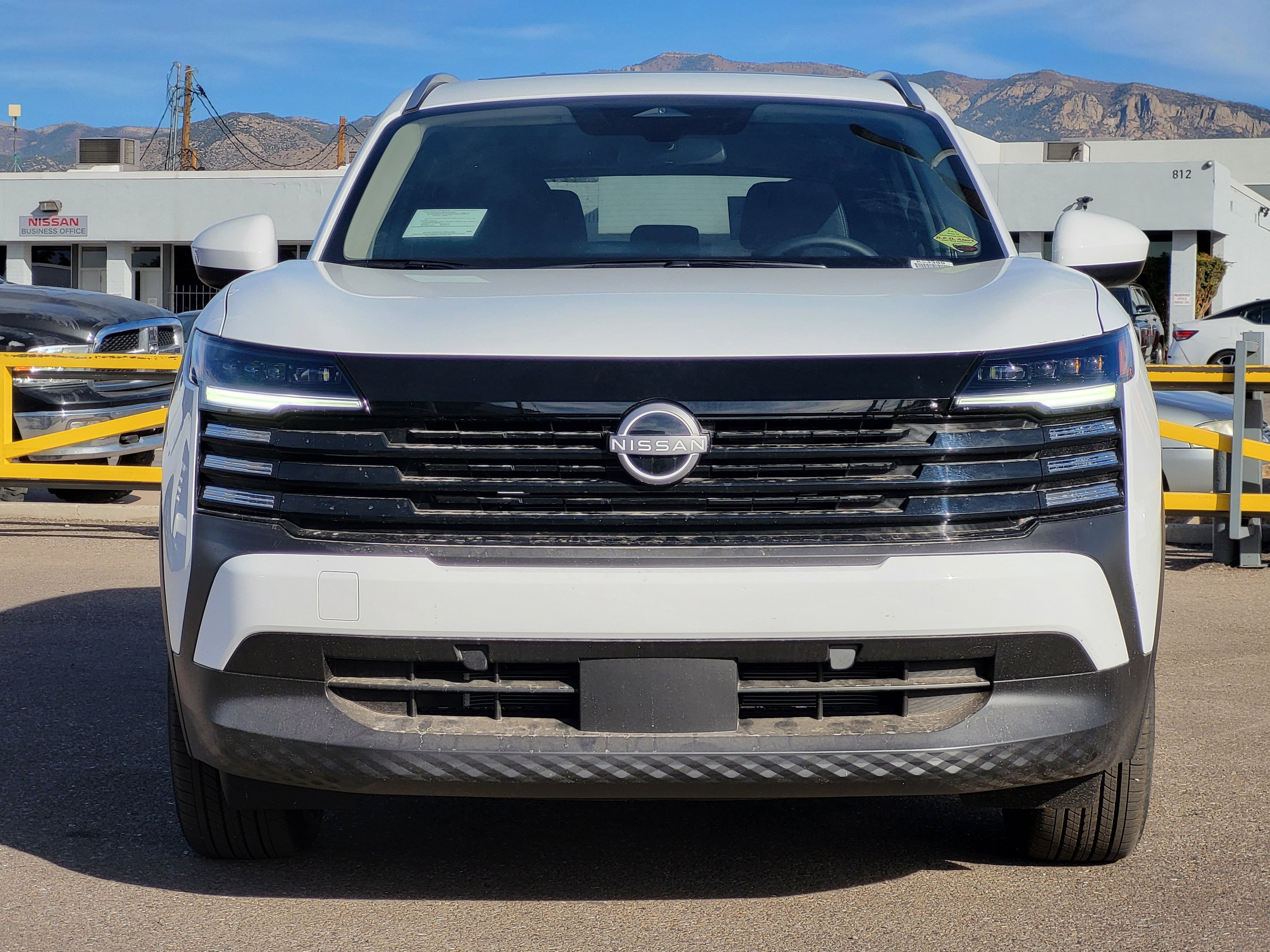 New 2025 Nissan Kicks SV w/ SV Premium Package image 3