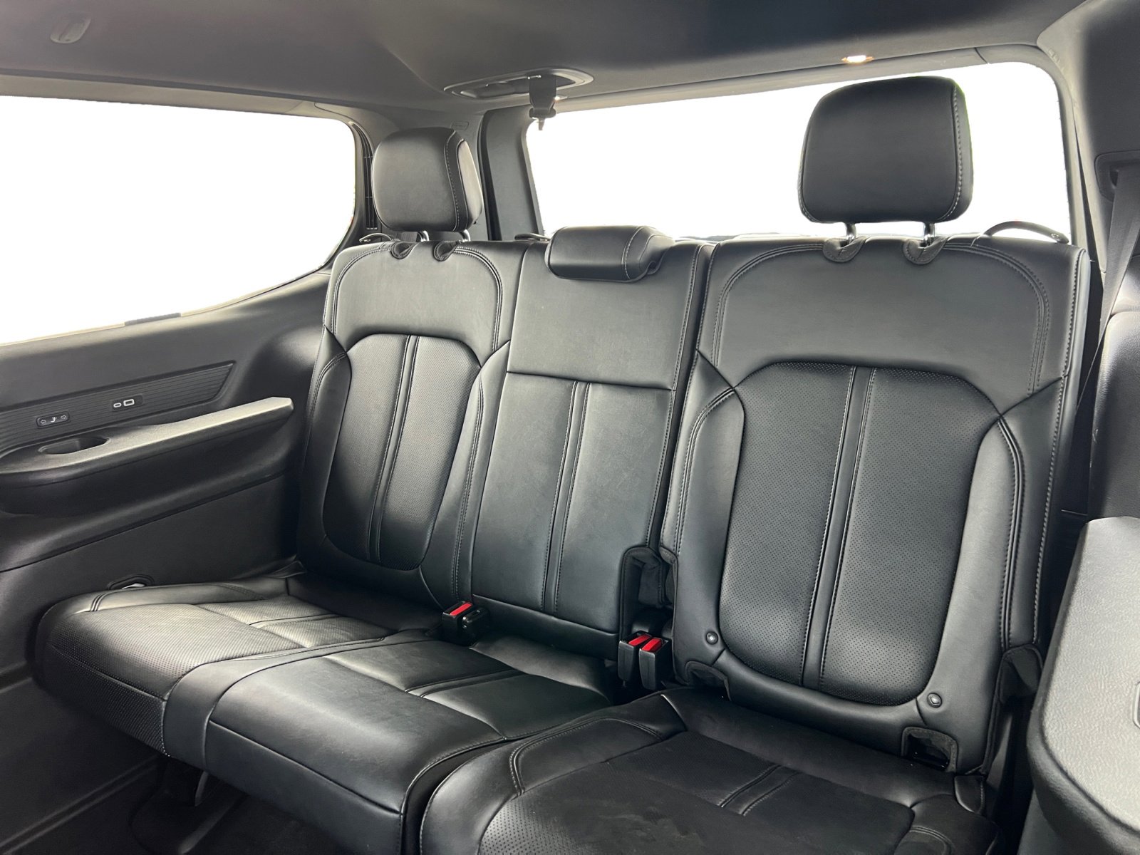 Used 2024 Jeep Wagoneer Series III image 12