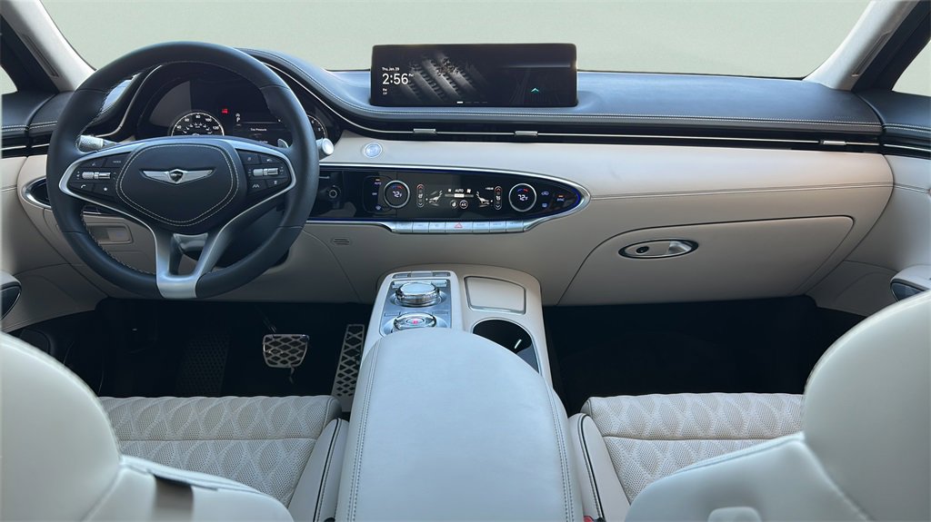 Used 2025 Genesis GV70 3.5T Sport w/ Sport Advanced Package image 31