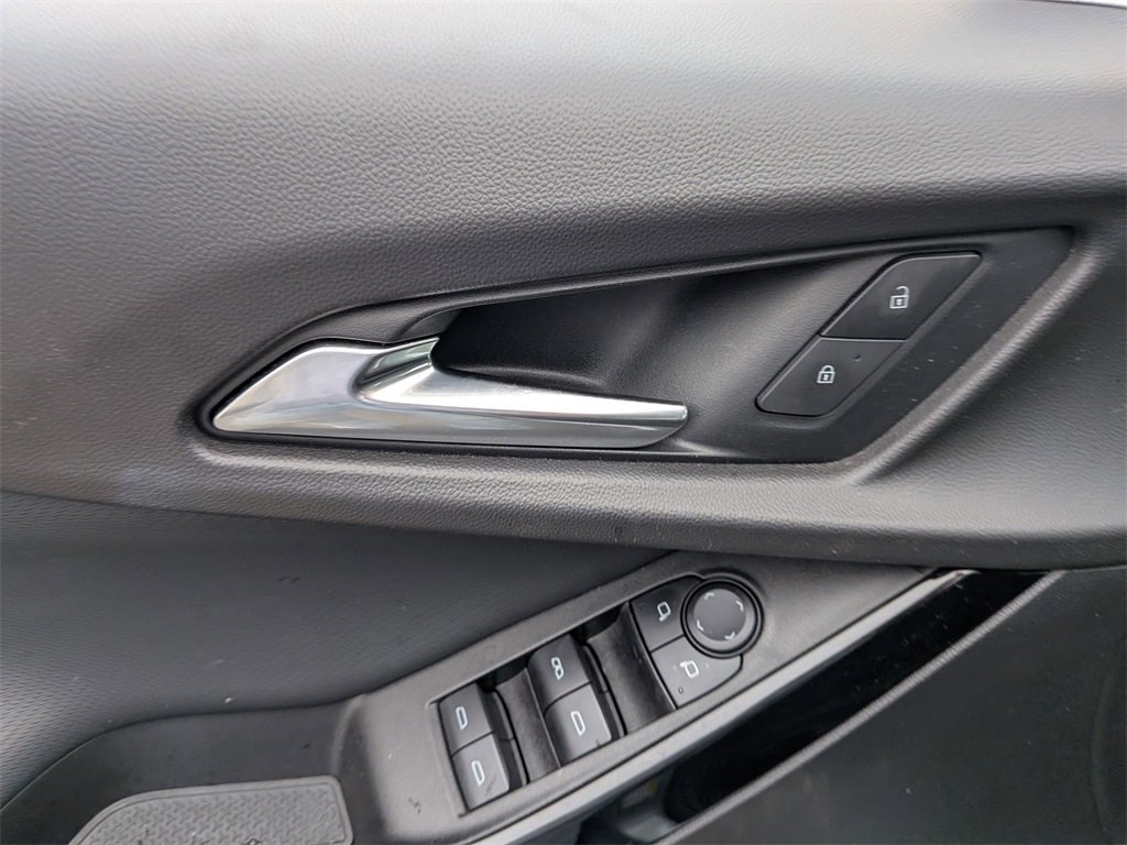 Used 2025 Chevrolet Equinox LT image 11