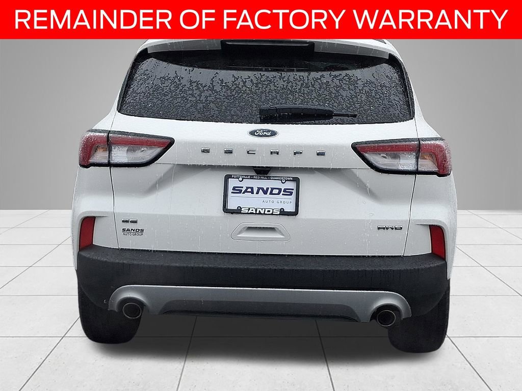 Used 2022 Ford Escape SE w/ Cold Weather Package image 5