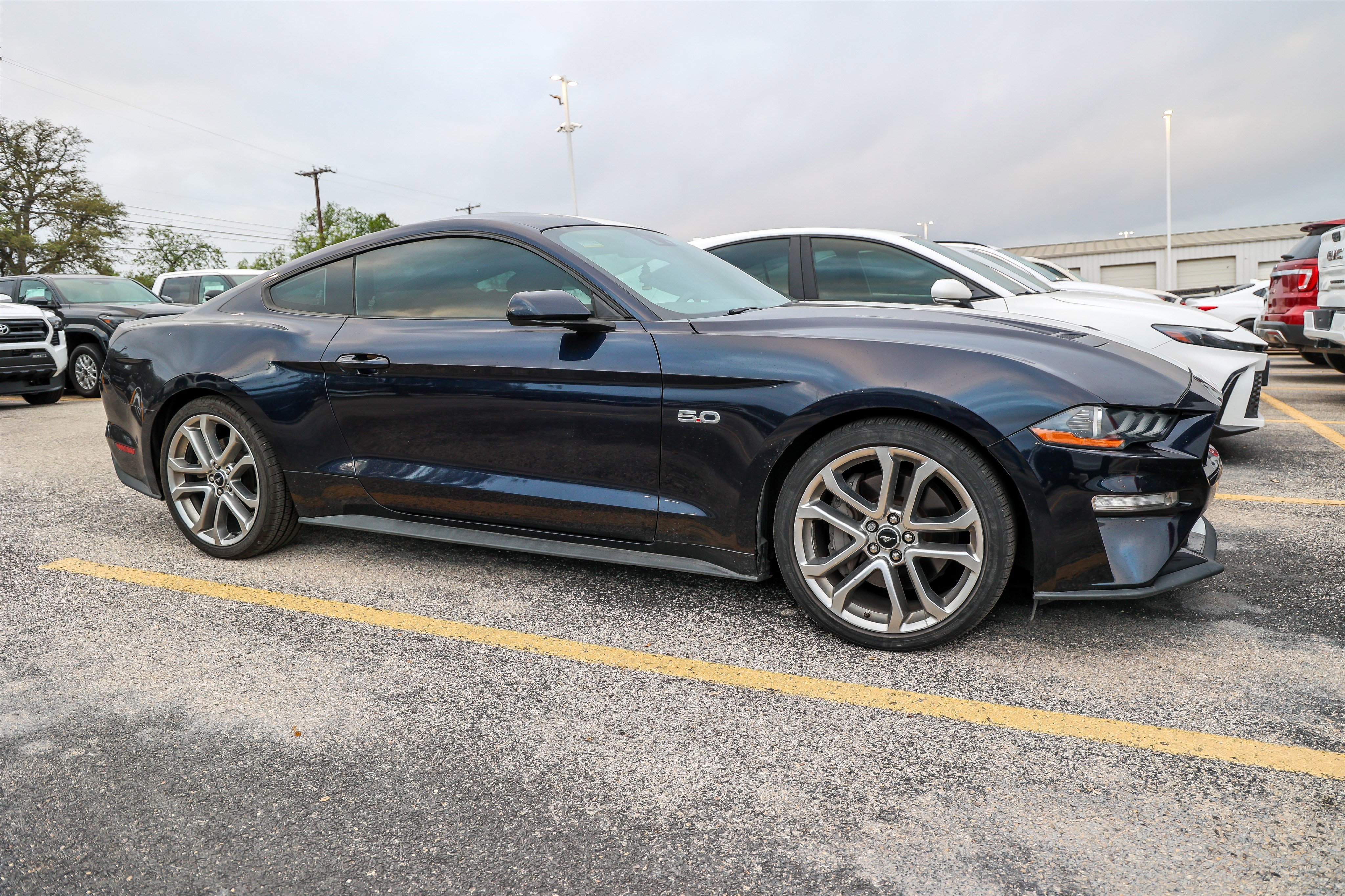 Used 2021 Ford Mustang GT Premium w/ Carbon Sport Interior Package image 6