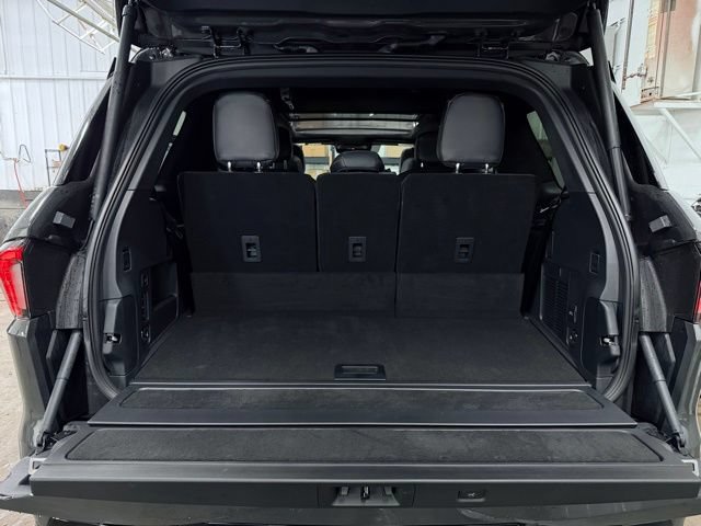 New 2026 Lincoln Navigator Black Label AWD/4WD image 11
