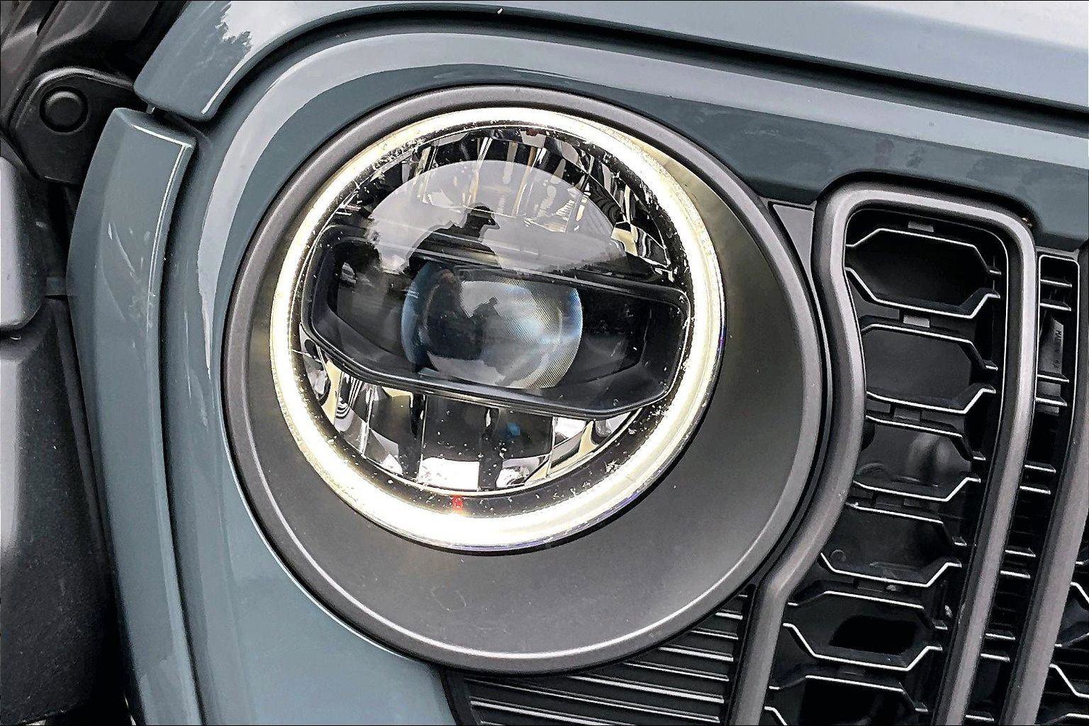 Used 2025 Jeep Wrangler Unlimited Rubicon 4xe image 30