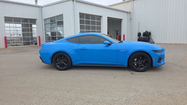 Used 2025 Ford Mustang GT image 5