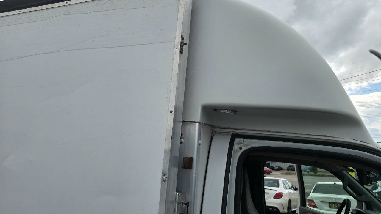 Used 2017 Chevrolet Express 3500 w/ Chrome Appearance Package image 44