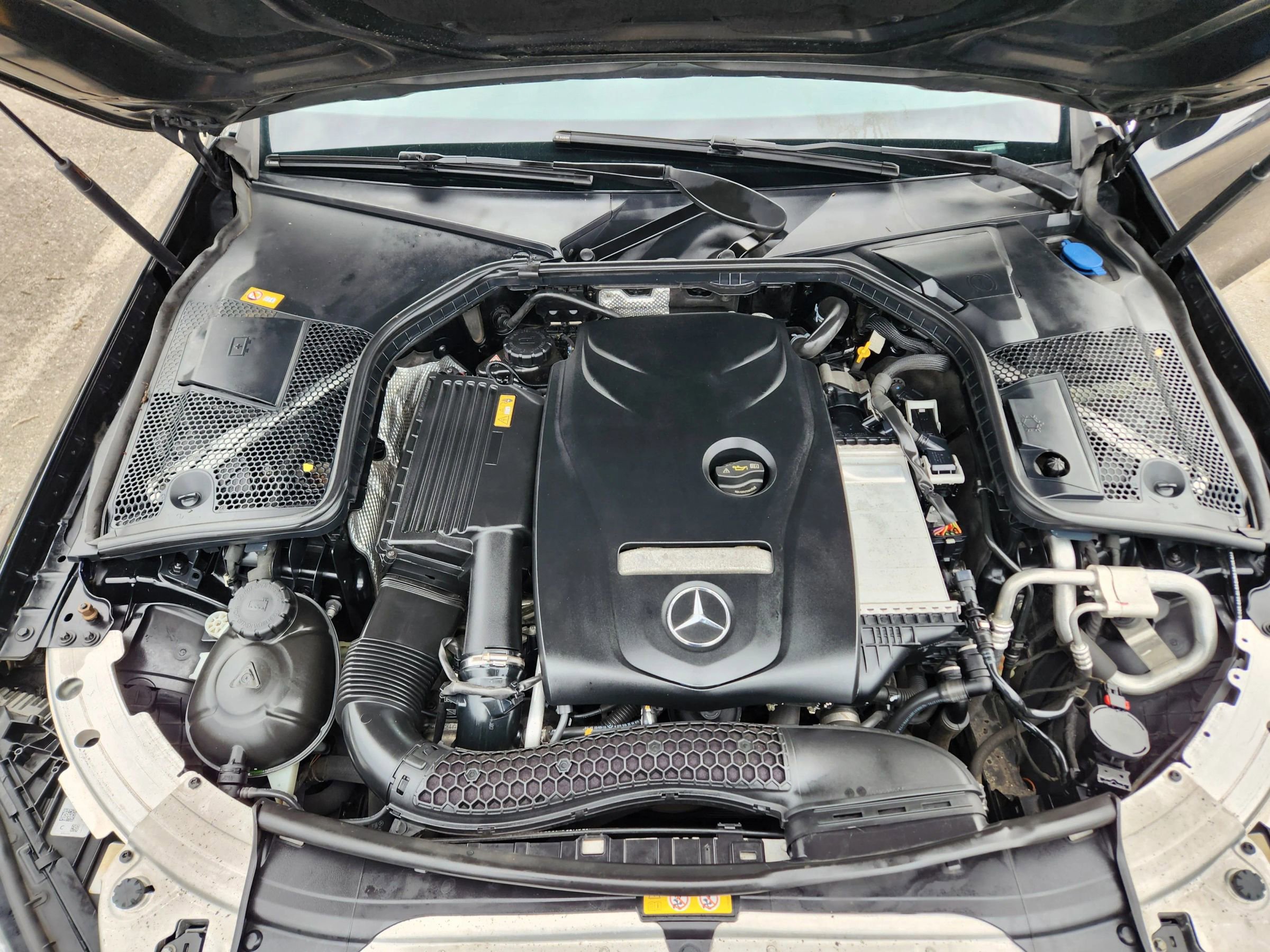 Used 2016 Mercedes-Benz C 300 4MATIC Sedan w/ Multimedia Package image 38