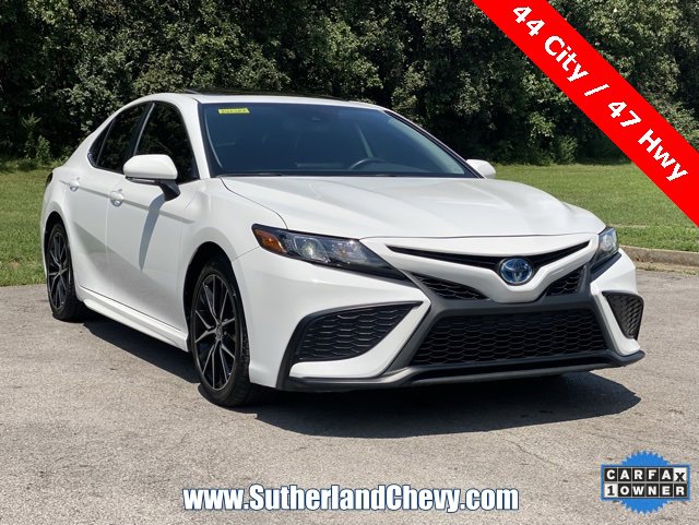 Used 2024 Toyota Camry SE image 8