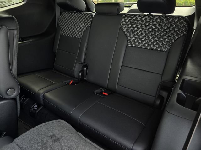 New 2026 GMC Acadia Denali w/ Super Cruise Package FWD image 22