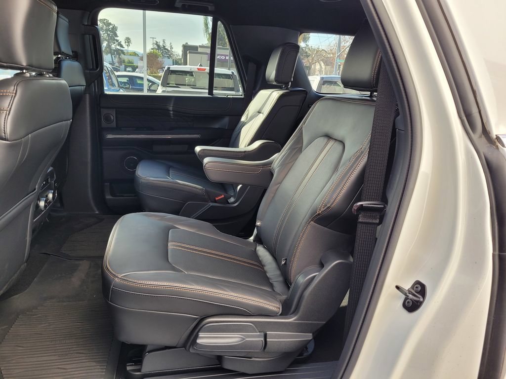 New 2024 Ford Expedition Max Platinum RWD image 8
