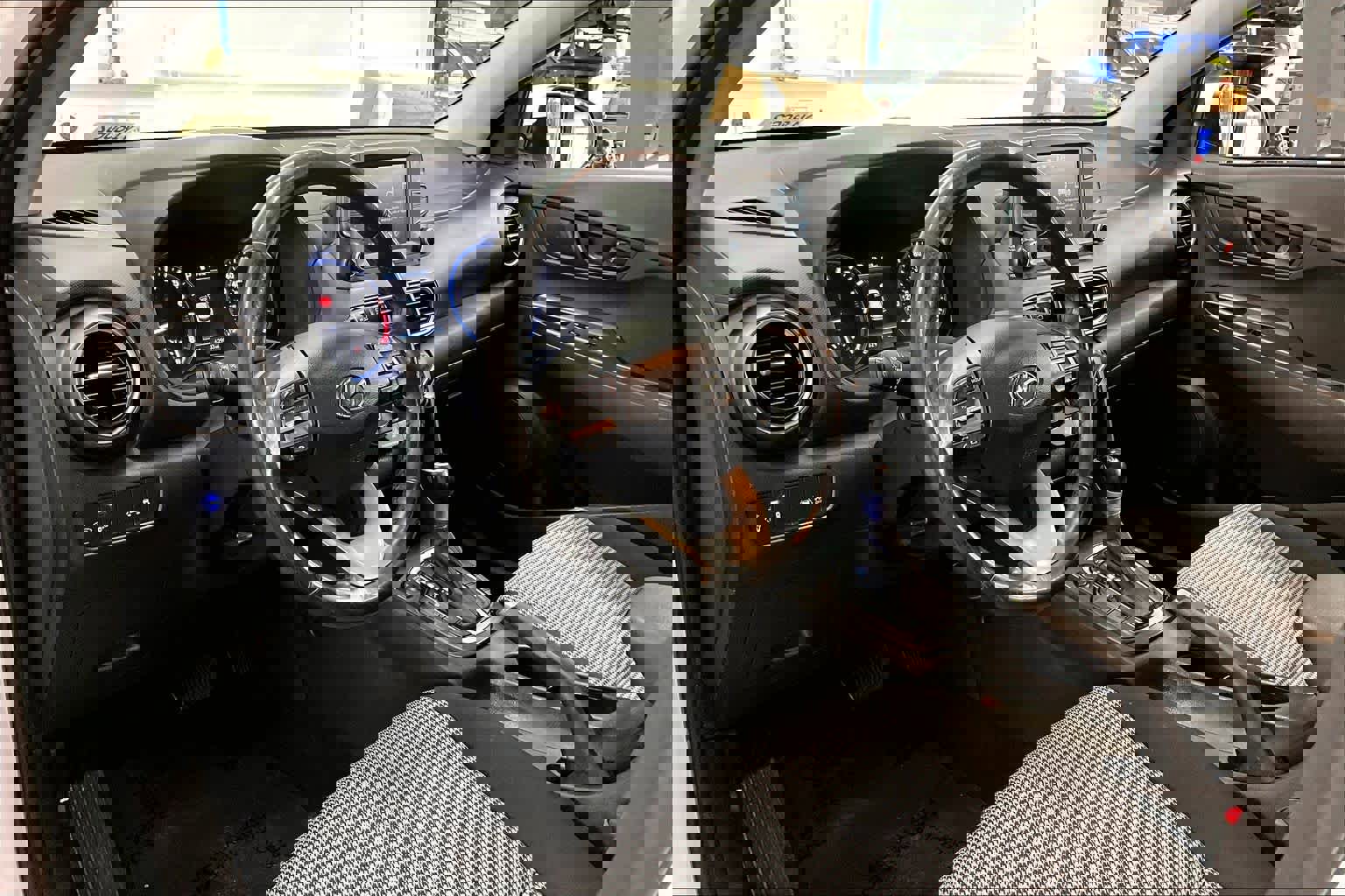 Used 2021 Hyundai Kona SEL image 16