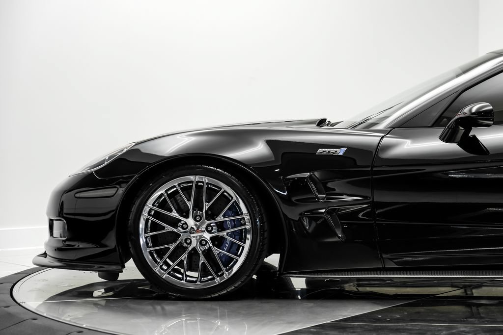 Used 2011 Chevrolet Corvette ZR1 w/ Preferred Equipment Group RWD image 13