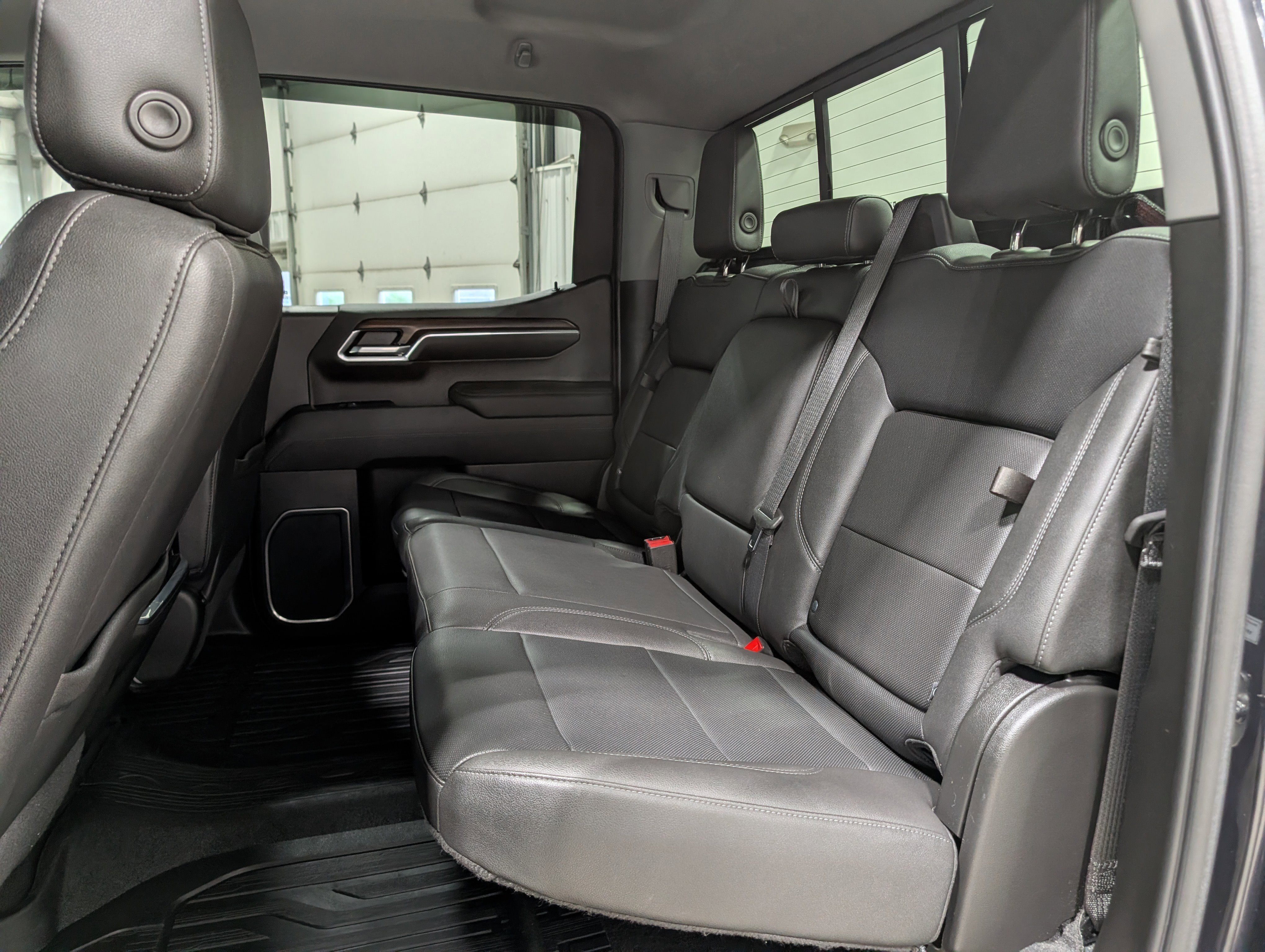 Used 2022 GMC Sierra 1500 SLT AWD/4WD image 15