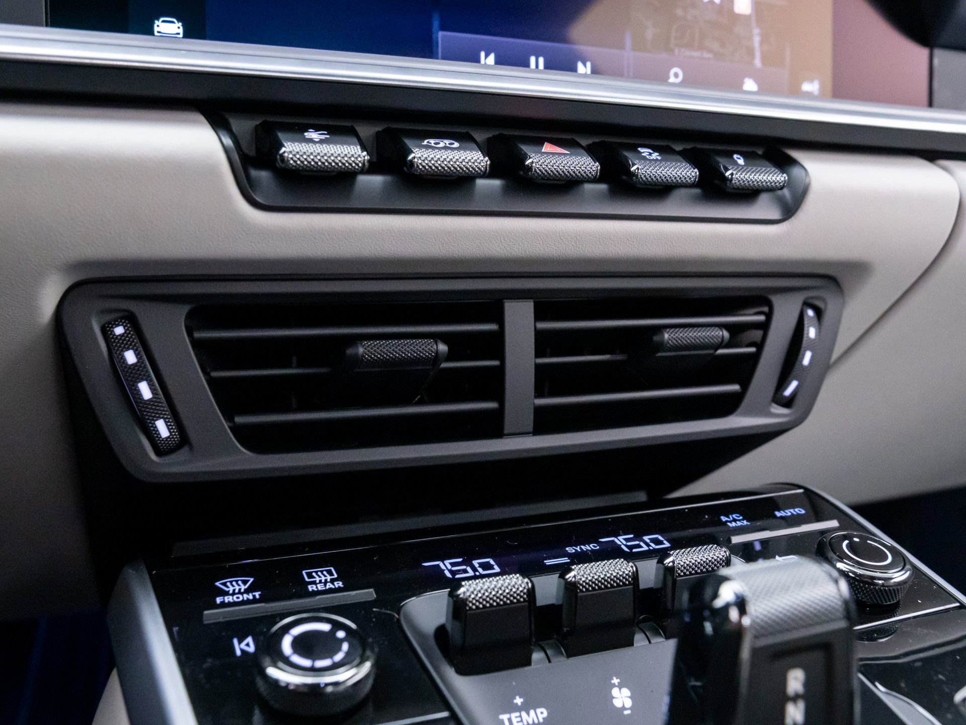 New 2026 Porsche 911 Carrera 4S image 24