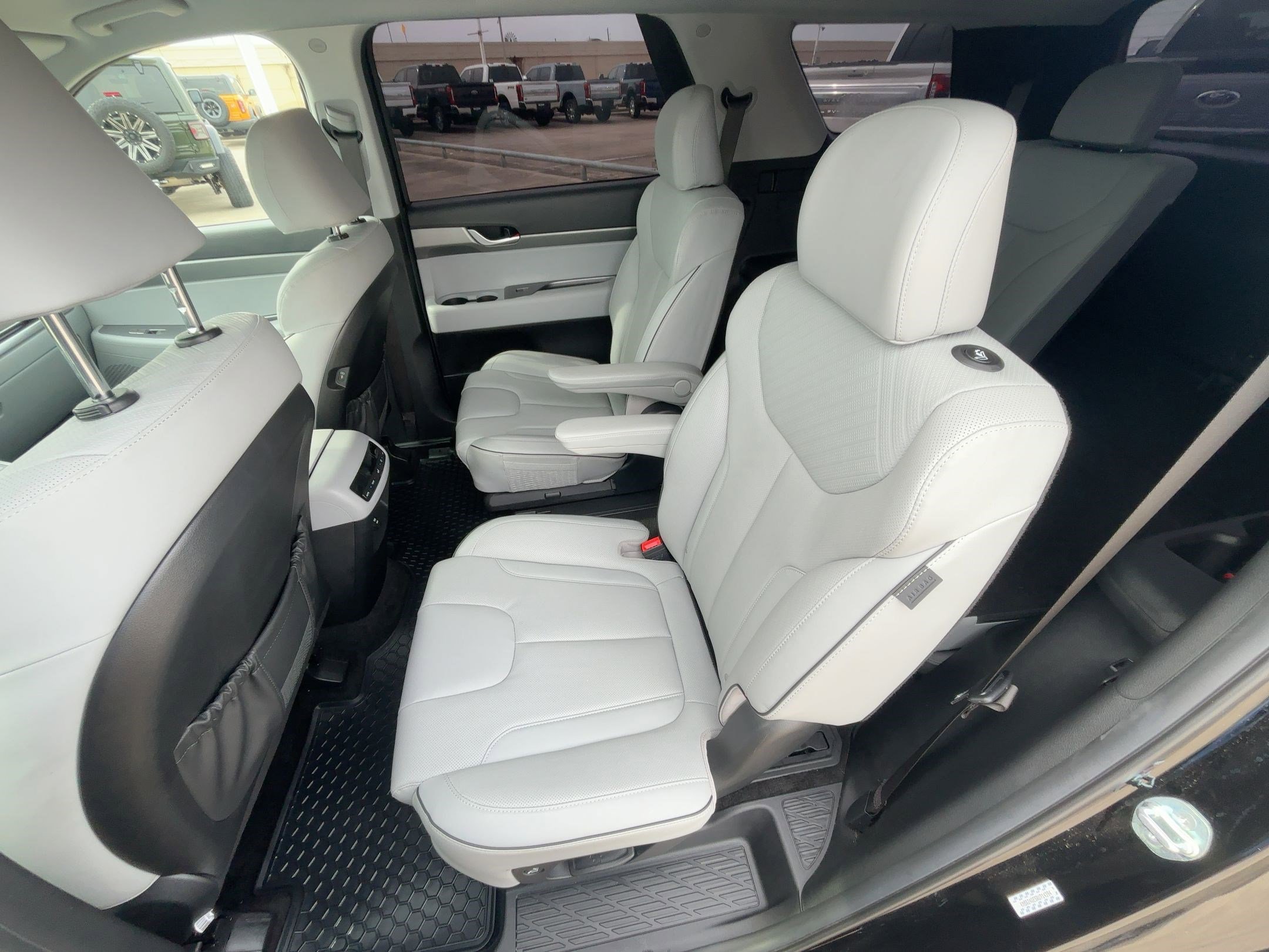 Used 2024 Hyundai Palisade SEL image 27