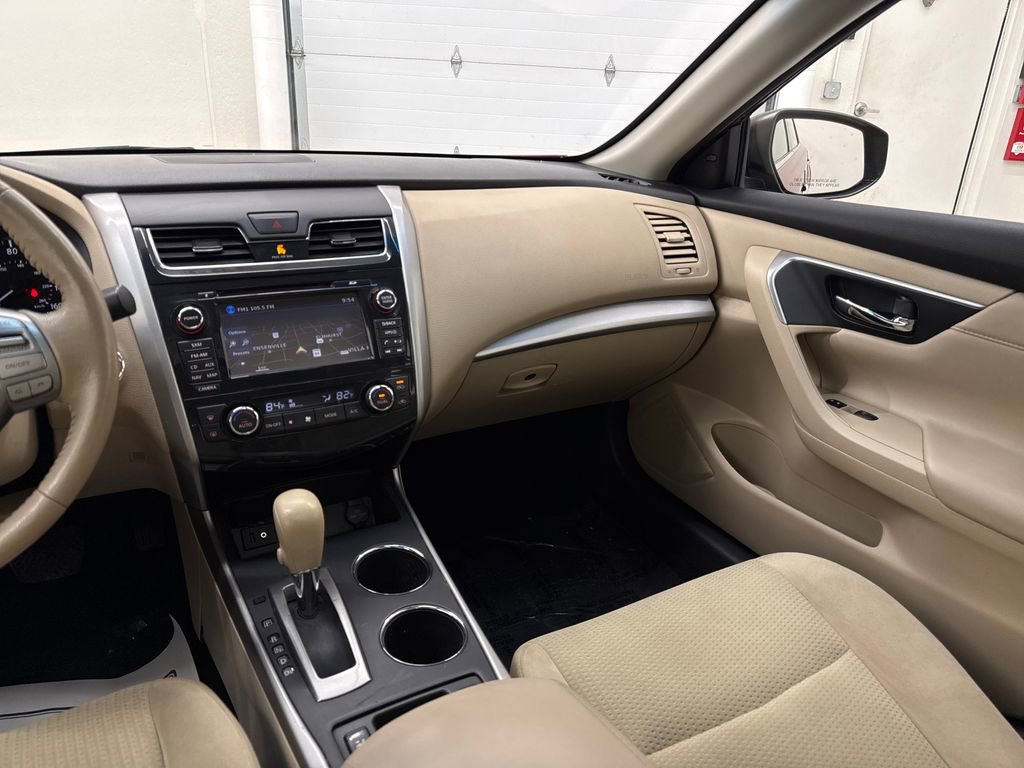 Used 2015 Nissan Altima 2.5 SV w/ Convenience Package FWD image 15