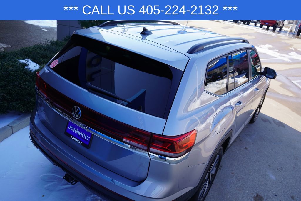 Used 2025 Volkswagen Atlas SE image 15