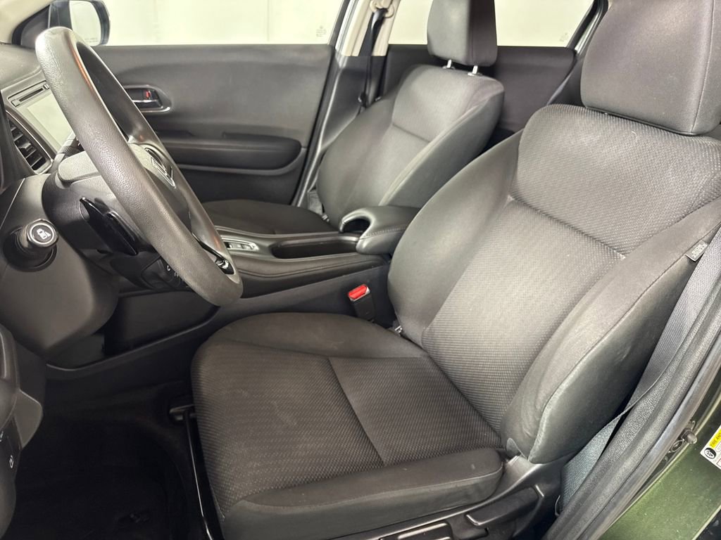 Used 2018 Honda HR-V EX image 10
