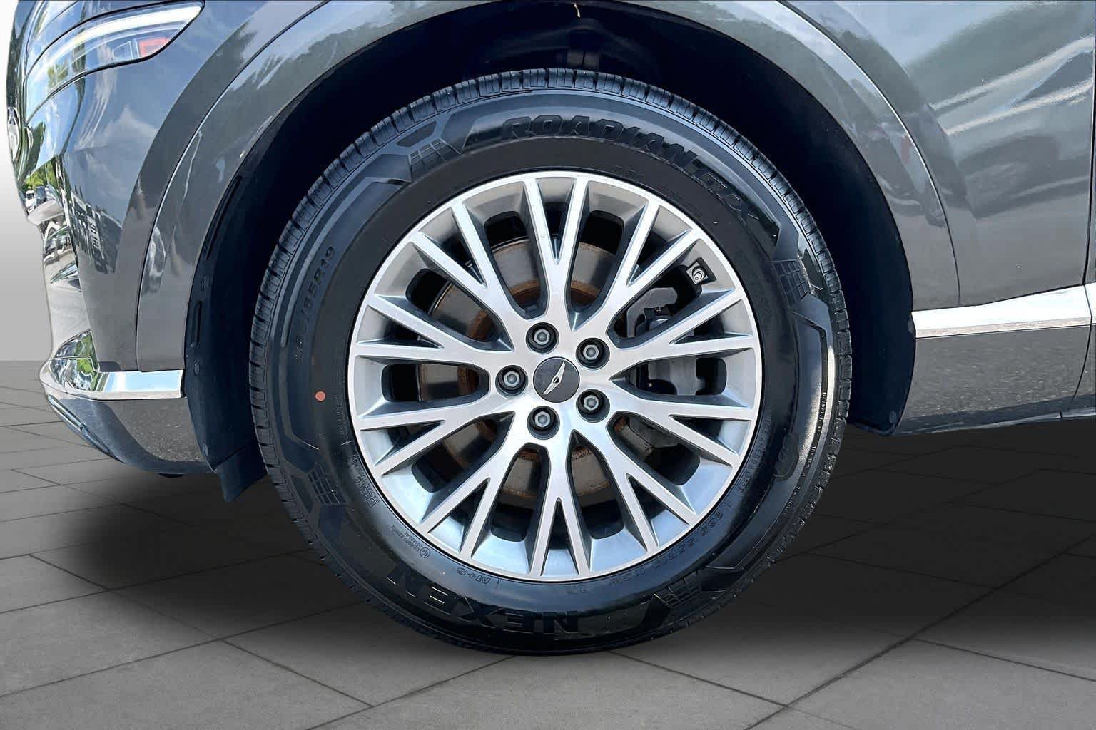 Used 2024 Genesis GV80 2.5T AWD/4WD image 11