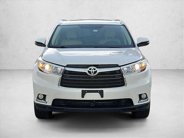 Used 2016 Toyota Highlander Limited FWD image 2