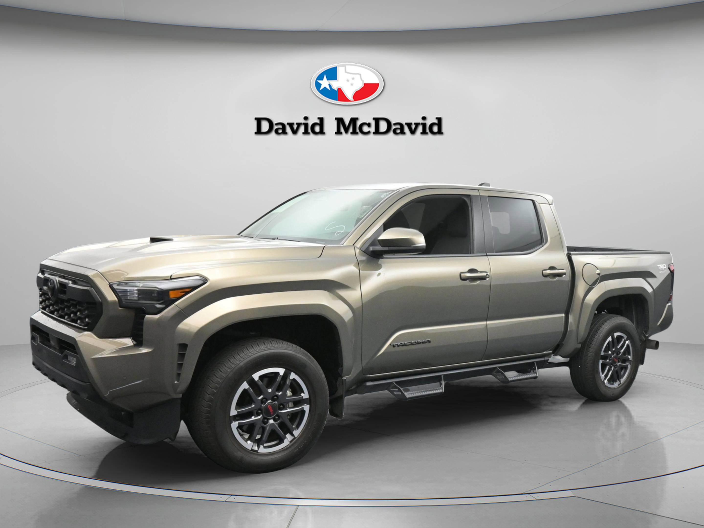 Used 2024 Toyota Tacoma TRD Sport w/ TRD Sport Upgrade Package AWD/4WD video 1