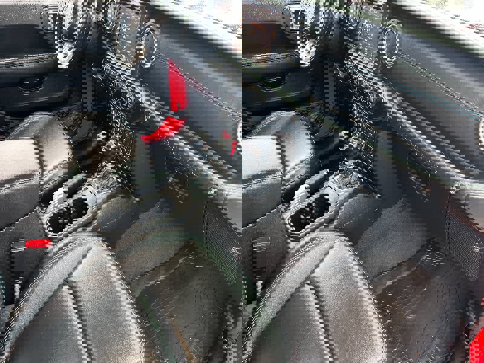 Used 2021 Jeep Wrangler Unlimited Rubicon 4xe w/ Steel Bumper Group image 16