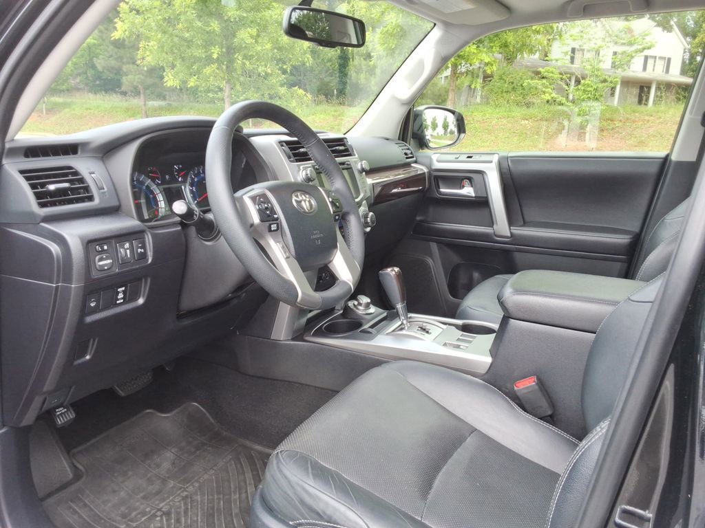 Used 2016 Toyota 4Runner Limited AWD/4WD image 23