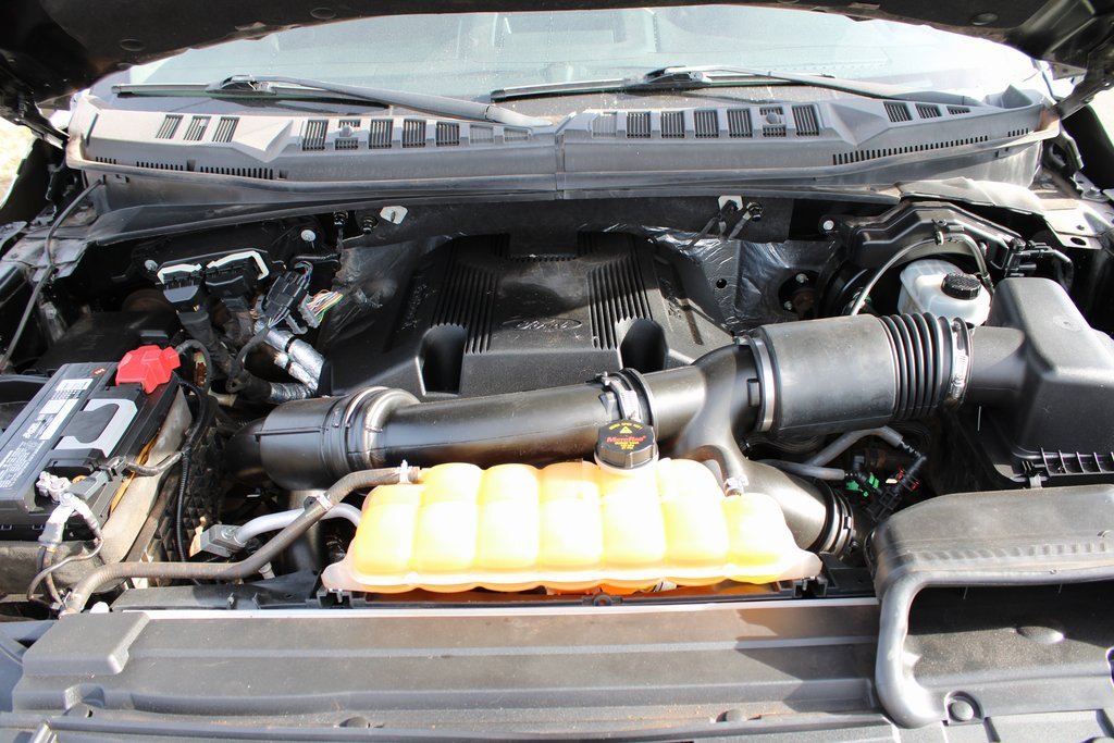 Used 2017 Ford F150 XLT image 13