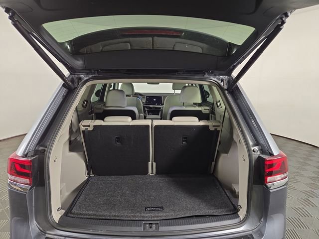 Used 2024 Volkswagen Atlas SEL Premium R-Line image 34