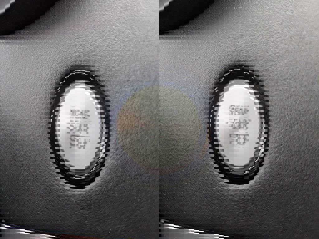 Used 2020 Kia Stinger GT2 image 25