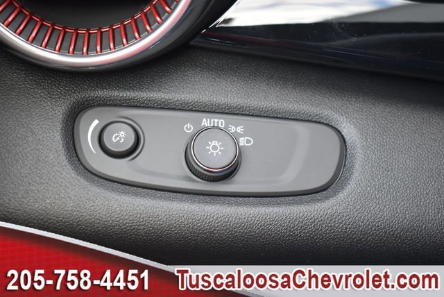 New 2026 Chevrolet Trax RS w/ Sunroof Package FWD image 32