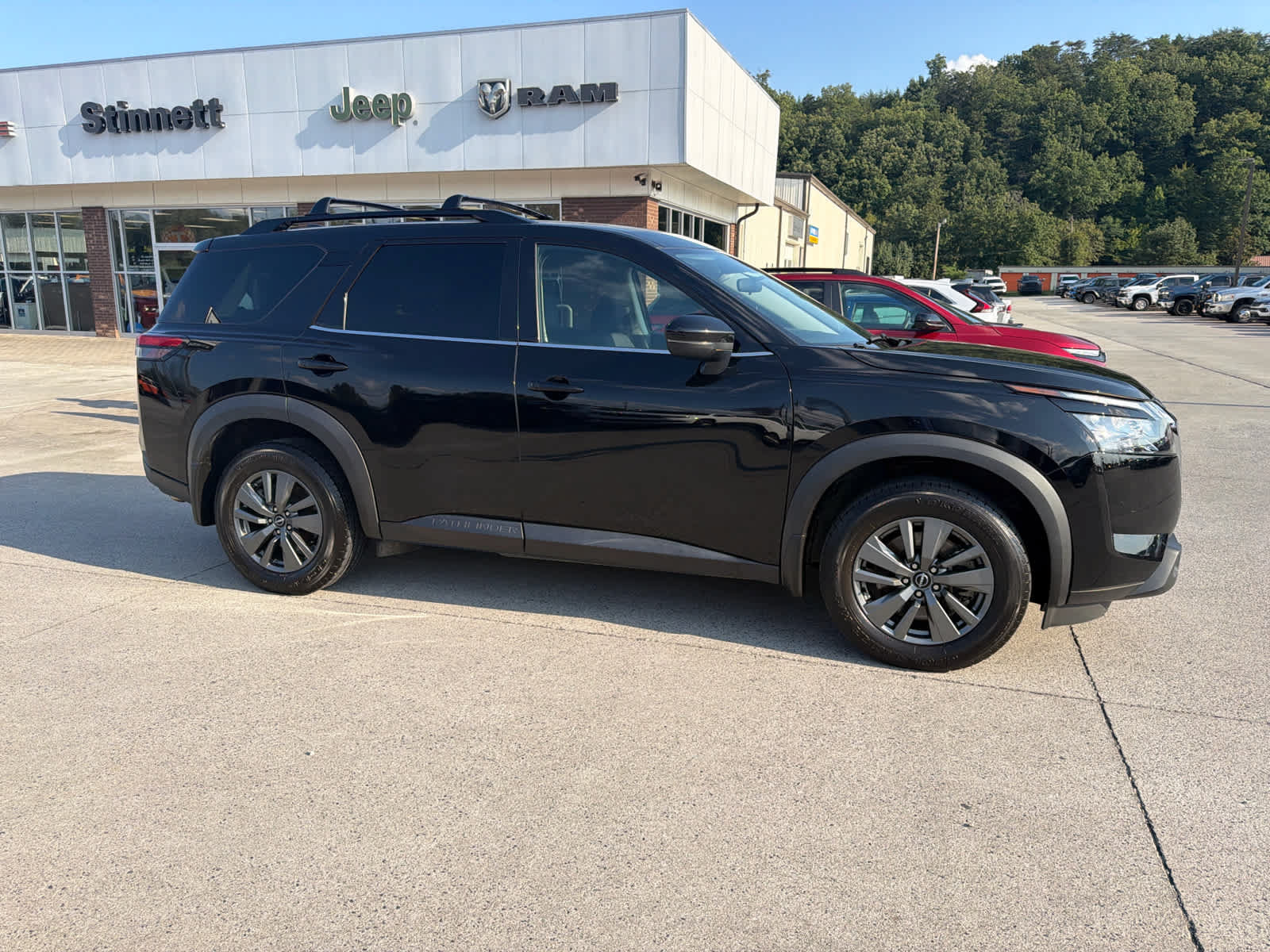 Used 2023 Nissan Pathfinder SV AWD/4WD video 2