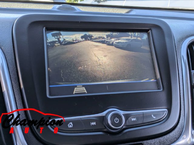 Used 2019 Chevrolet Equinox LT FWD image 24