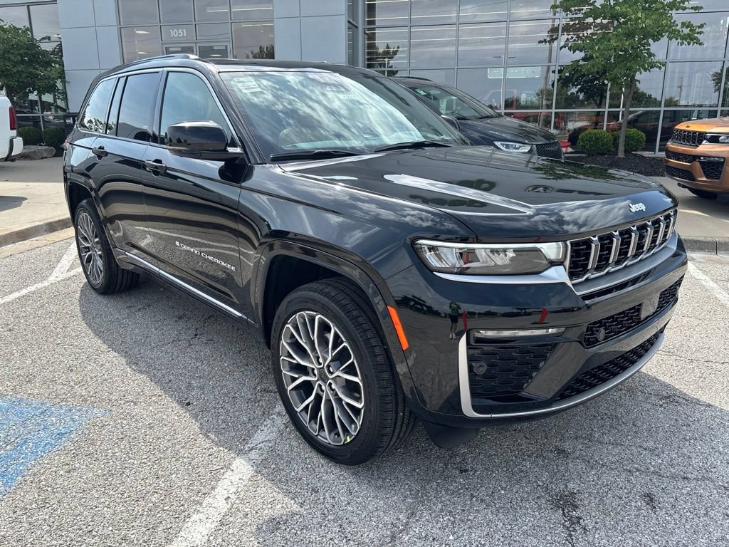 New 2027 Jeep Grand Cherokee Summit AWD/4WD image 6