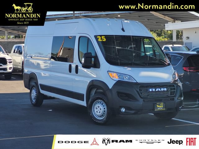 Used 2025 RAM ProMaster 2500 w/ Crew Van Package FWD video 1