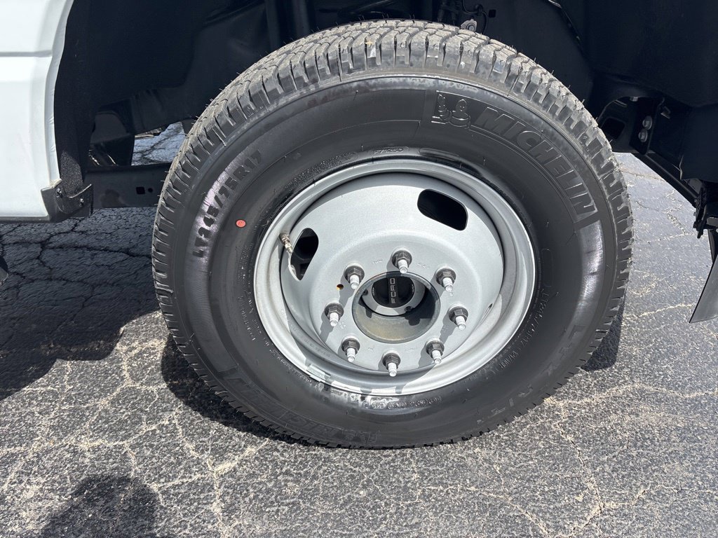 Used 2025 Ford F350 XL w/ XL Chrome Package AWD/4WD image 12