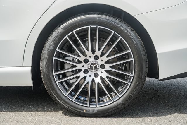 New 2026 Mercedes-Benz C 300 4MATIC Sedan image 18