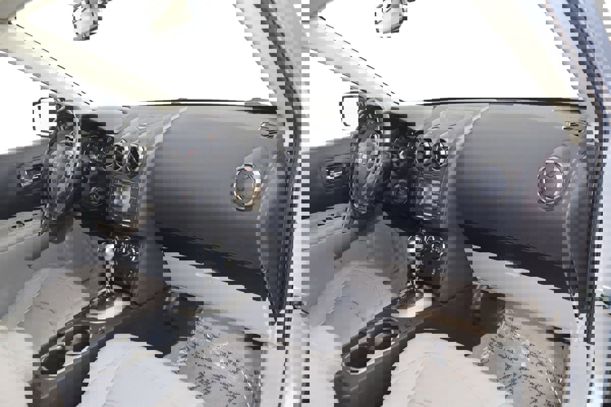 Used 2013 Nissan Rogue SL image 37