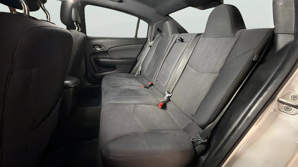 Used 2012 Chrysler 200 Touring image 32